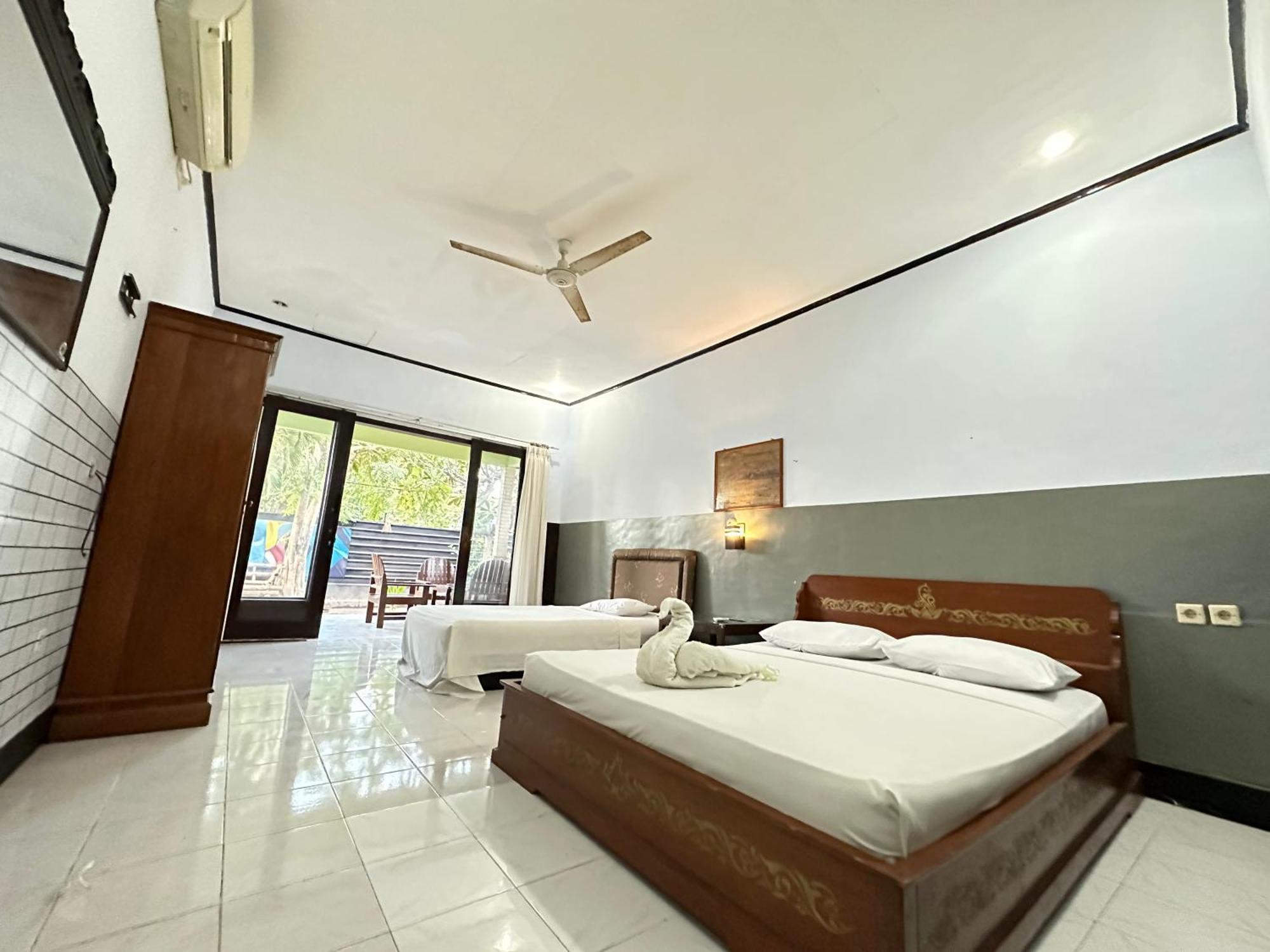 Creative Bungalow Beach Front Gili Trawangan Exteriér fotografie